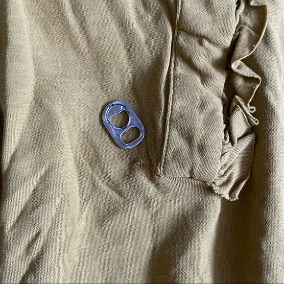 Comme Toi Ruffled Button Top - Picture 4 of 4